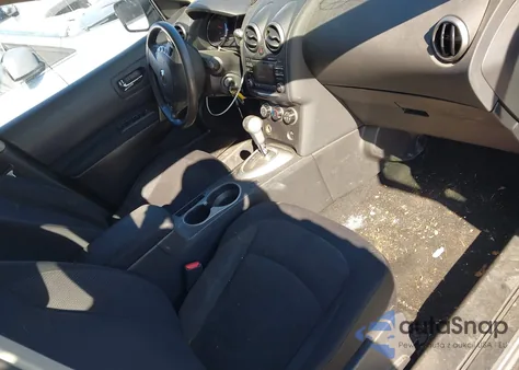 2015 Nissan Rogue Select S z USA, uszkodzony, nr VIN JN8AS5MVXFW766930